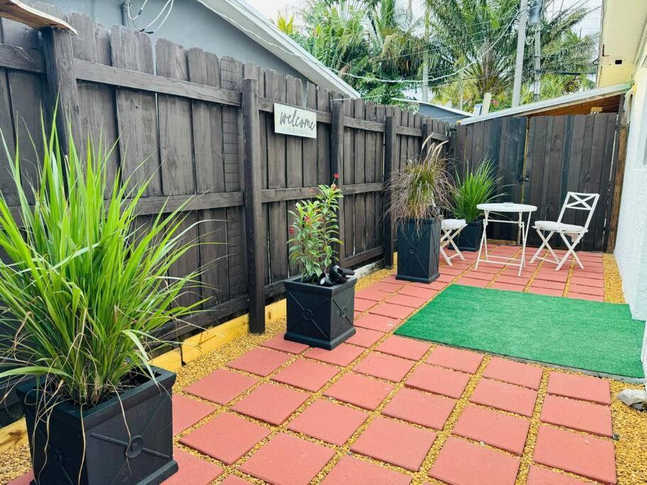 Studio With Terrace Near Hard Rock-Patio Hollywood Exterior photo